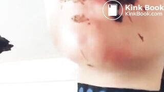 ... deliciosa comiendo su propia mierda