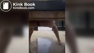 Girl pooping - video 812