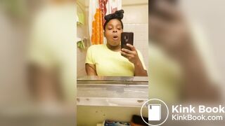 ♥️BEAUTIFUL EBONY GAL SCAT SNACK ATTACK♥️