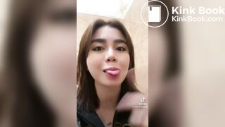 doing a tiktok while pooping