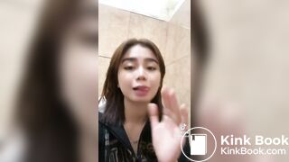doing a tiktok while pooping
