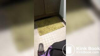 She dropt a MONSTER log into the toilet bowl