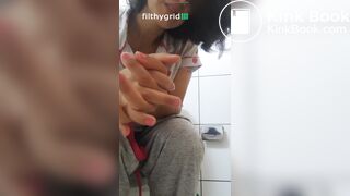 Brasileira gostosa cagando 7