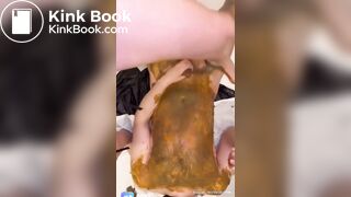 Shitting on face with smearing