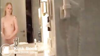 SHOWER SCAT