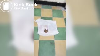 big ass girl shits