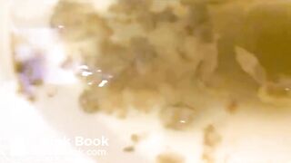 Thick white girl shitting pt 3