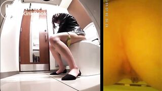 Asian girl Pooping Voyeur