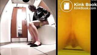 Asian girl Pooping Voyeur