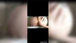 Pooping - video 665