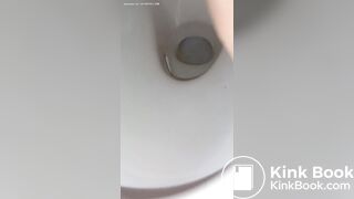 girl pooping selfie2