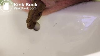 shitting in the sink - video 4