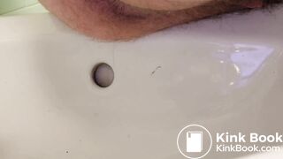 shitting in the sink - video 4