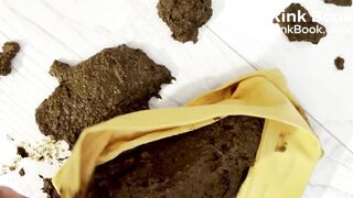 Big poop in tight yellow panties