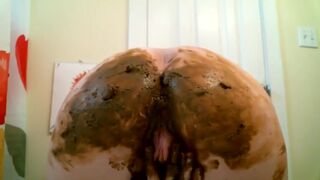 MESSY BUTTOCKS