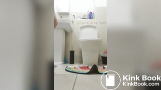Girl poop on floor - video 6