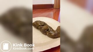 Frontal poop from a sexy brunette