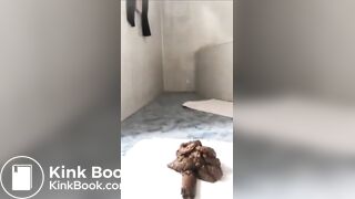 Girl shitting - video 93