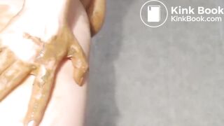camgirl gets dirty