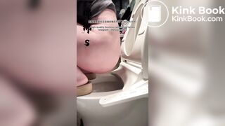 Girl pooping in toilet 016