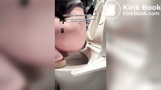 Girl pooping in toilet 016
