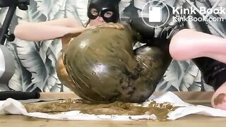 Huge poop in tight leather leggings - video 2
