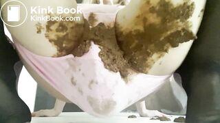 Huge sexy poop in pink panties