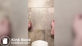 Girl pooping on toilet - video 8