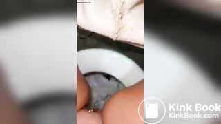 Girl pooping on toilet - video 10