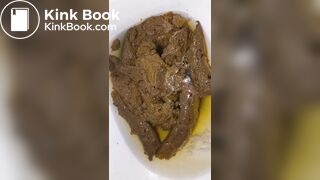 Echando una gran cagada para mi negra