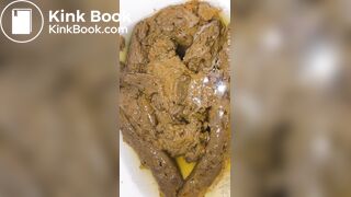 Echando una gran cagada para mi negra