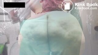 Ebony BBW taking a nice shit