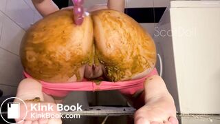 Fat Ass Latina diarrhea smear and dirty anal - video 2