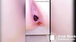 Sexy girl pooping on toilet - video 34