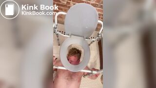 Toilet slave - video 127