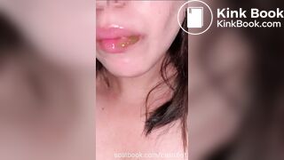 Comendo maça com merda