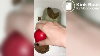 Comendo maça com merda