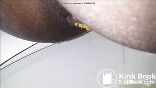 Girl pooping on toilet - video 155