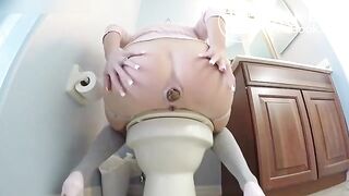 Flawless redhead shitting on floor