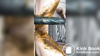 Hot woman stuffing pussy with shitty dildo