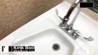 Ebony Decides to Shit Everywhere