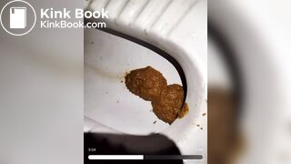 Desi aunty potty in toilet
