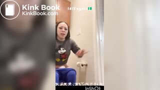 Pooping - video 644