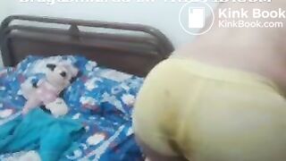 greedy milf poops yellow shorts, swallows[oc]