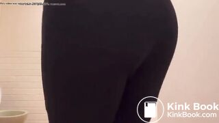 Girl poop - video 210