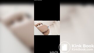 Pooping - video 632