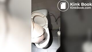 Beautyful girl pooping in the toilet