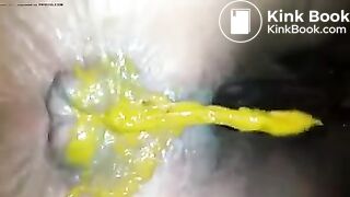 My SSBBW friend shitting for me in the bathtub again