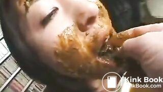 Japan Scat Eating Girl 1