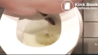 Blonde teen takes a huge poop and wipes